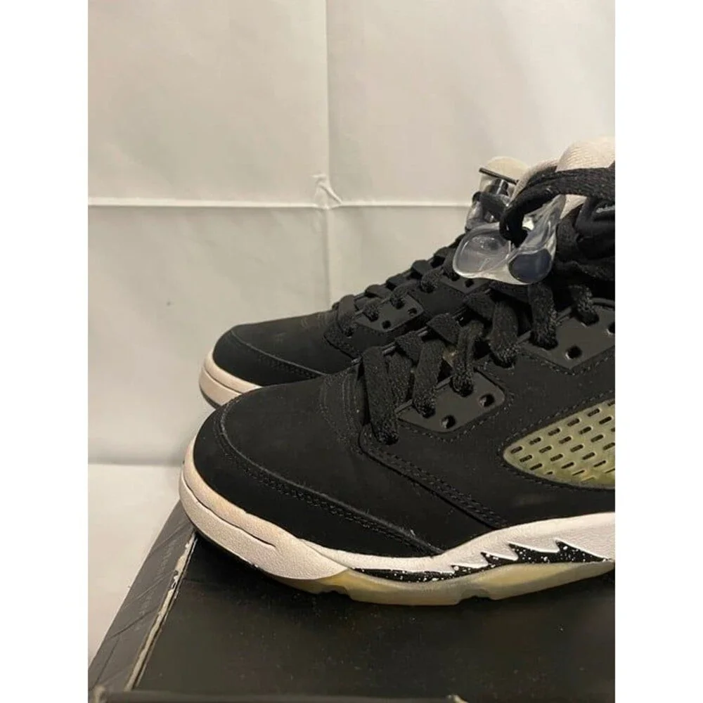 Jordan 5 Youth Size 4 Used Kids Shoes authentic